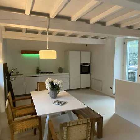 Casa Boutique Pietra Дом отдыха Стреза